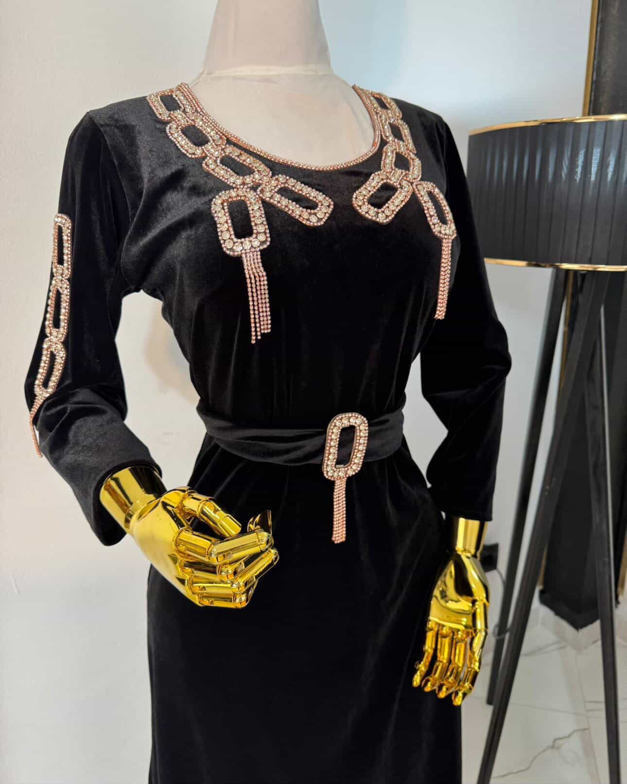 فستان مخمل طويل مزين - صورة 4