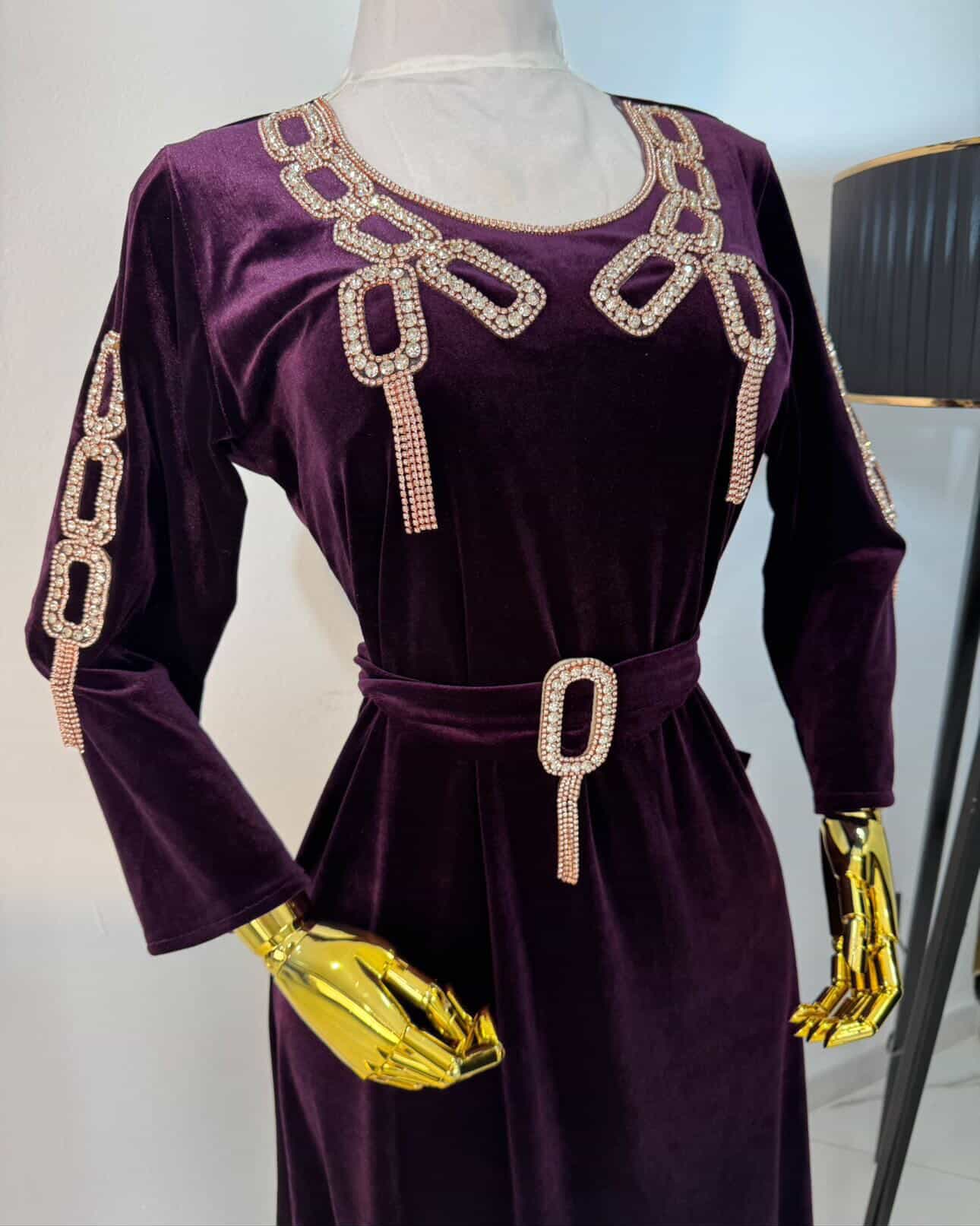 فستان مخمل طويل مزين - صورة 5