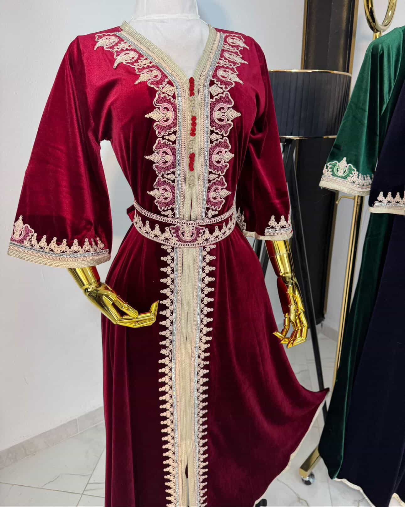 قفطان مغربي مطرز - صورة 2