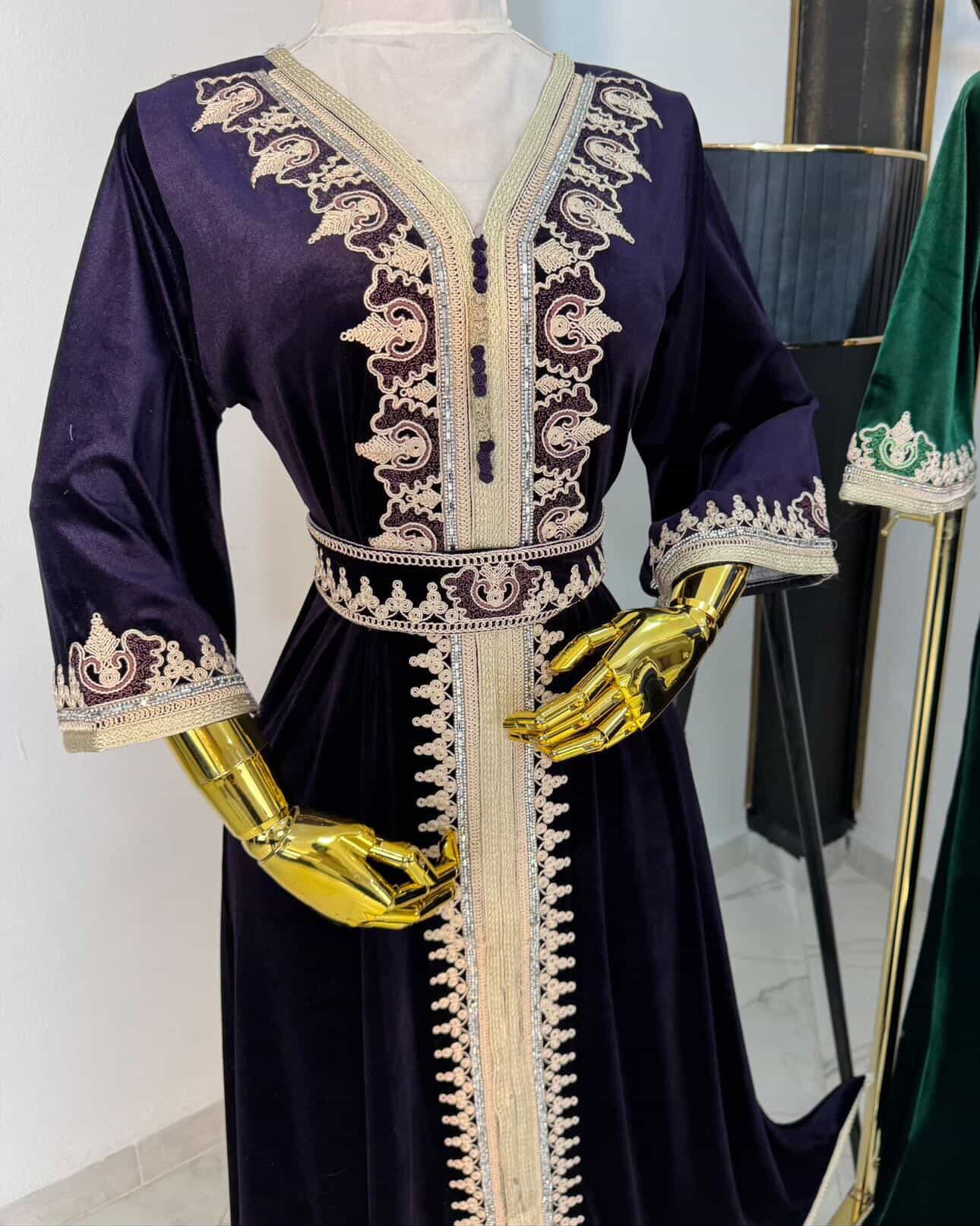 قفطان مغربي مطرز - صورة 3